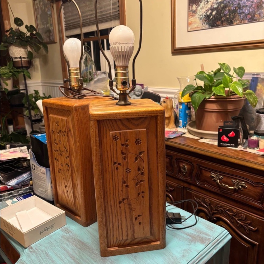 Wooden Floral Table Lamp